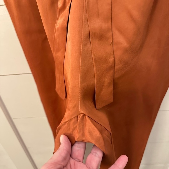 LBLC The Label Cathy woman rust satin elastic waist loose fit classic pant MED - Picture 5 of 14